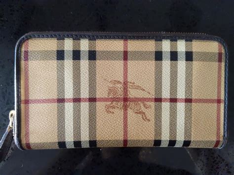 used Burberry women wallet sale